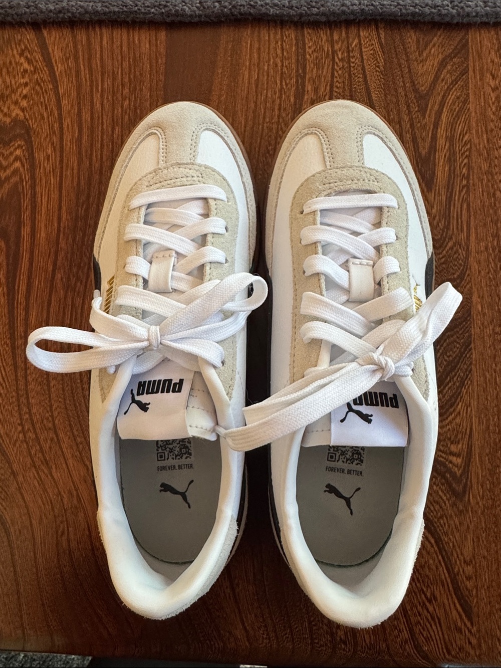 Puma White & Cream Low-Top Sneakers with Gold Accent